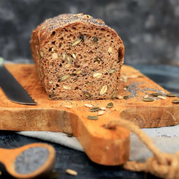 Pain aux grains sans gluten au levain