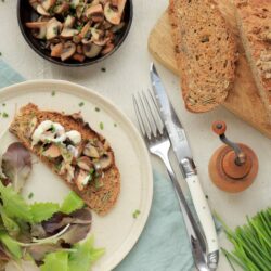 Bruschetta sans gluten aux champignons